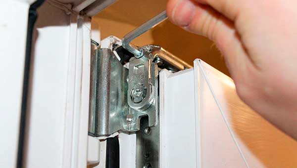 Как отрегулировать пластиковые окна самостоятельно