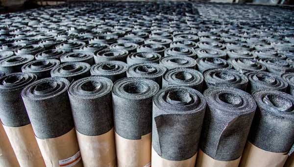 Рубероид: особенности, преимущества и недостатки