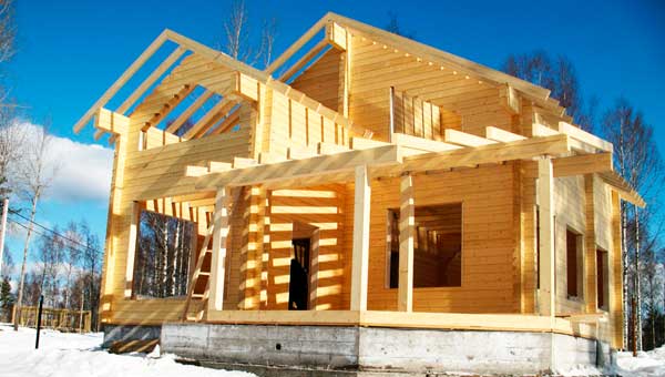 Преимущества домов из клееного бруса