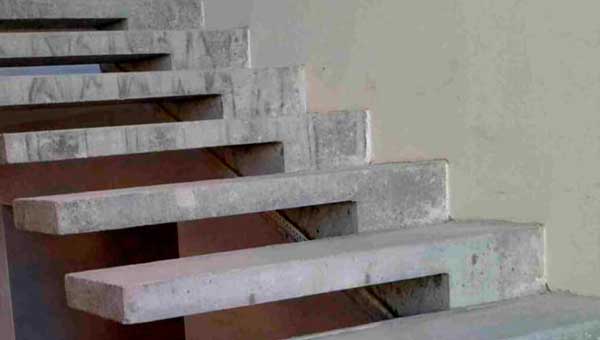 Консольные бетонные лестницы